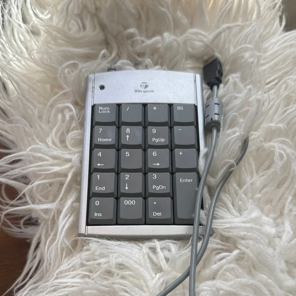 Targus Silver and Black USB Numeric Keypad